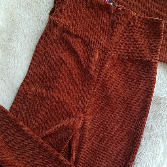 Two piece brown set - Picture 2 of 8